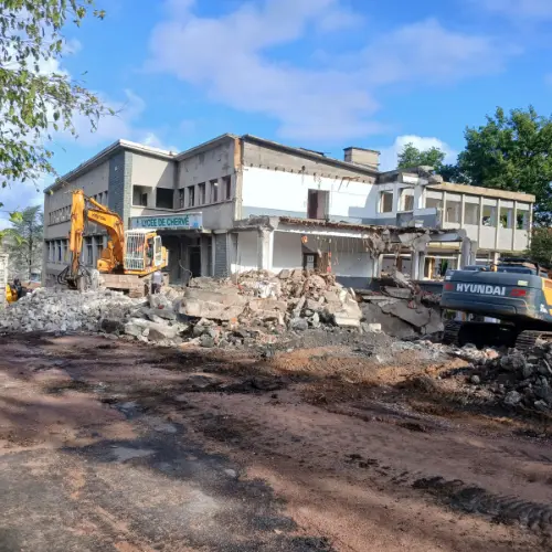 Chantier démolition Lycée Agricole Roanne Chervé