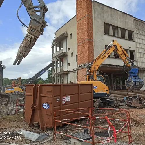 Chantier démolition Lycée Agricole Roanne Chervé