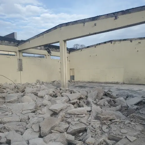 Démolition de bâtiment au SDIS de Roanne