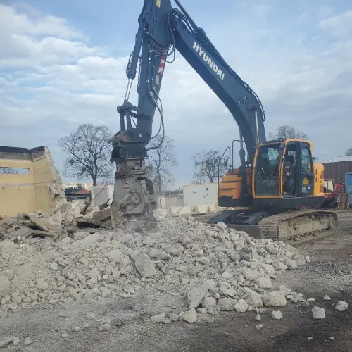 Démolition de bâtiment au SDIS de Roanne